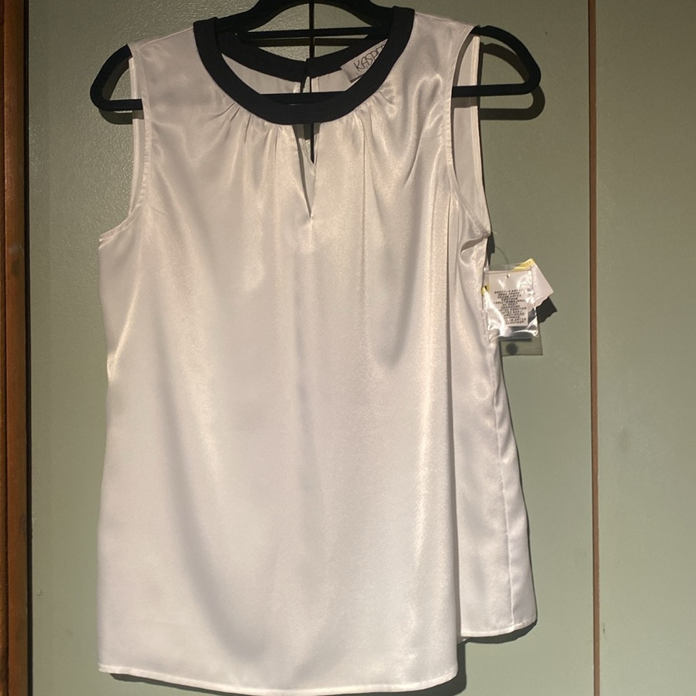 Kaspar white sleeveless top
